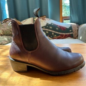 Women’s Blundstones